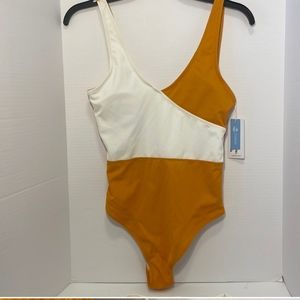 NWT Cupshe XL Burnt Orange and White Swimsuit